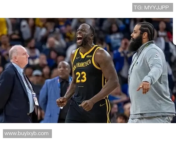 篮球明星蓝的传奇之路：从青涩少年到全球瞩目的篮球巨星